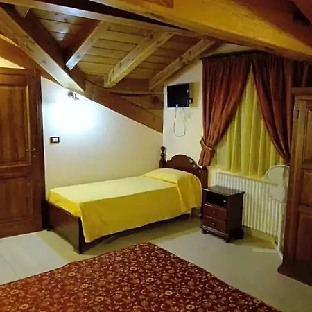 Les Noyers Bed & Breakfast