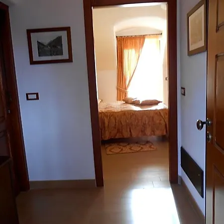 Les Noyers Bed & Breakfast