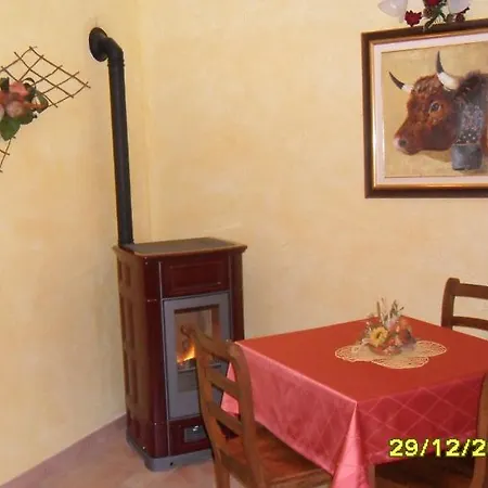 Les Noyers Couette-café 3*