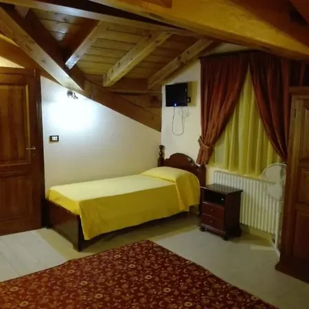 فندق مبيت وإفطار Les Noyers 3*