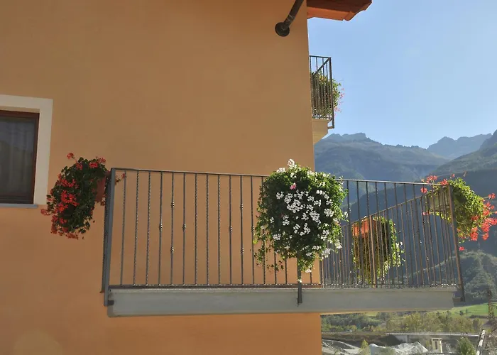 Les Noyers Bed & Breakfast 3*