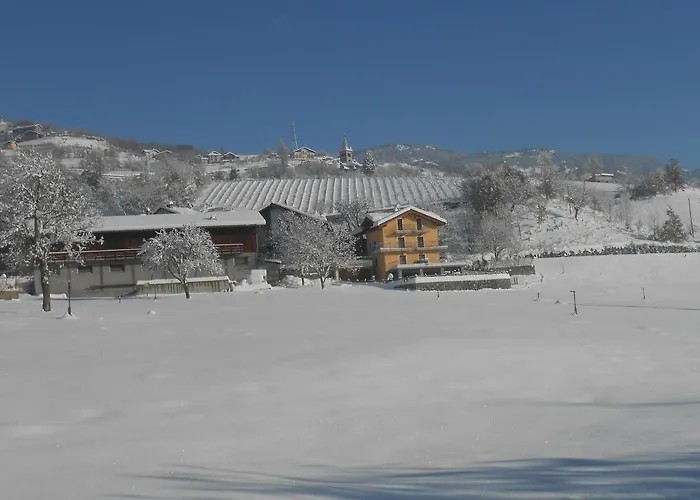 Les Noyers Bed & Breakfast 3*